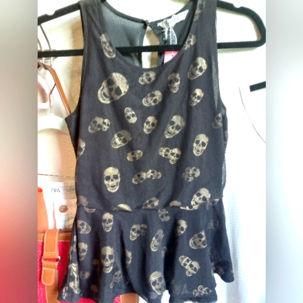Skull mesh tank black